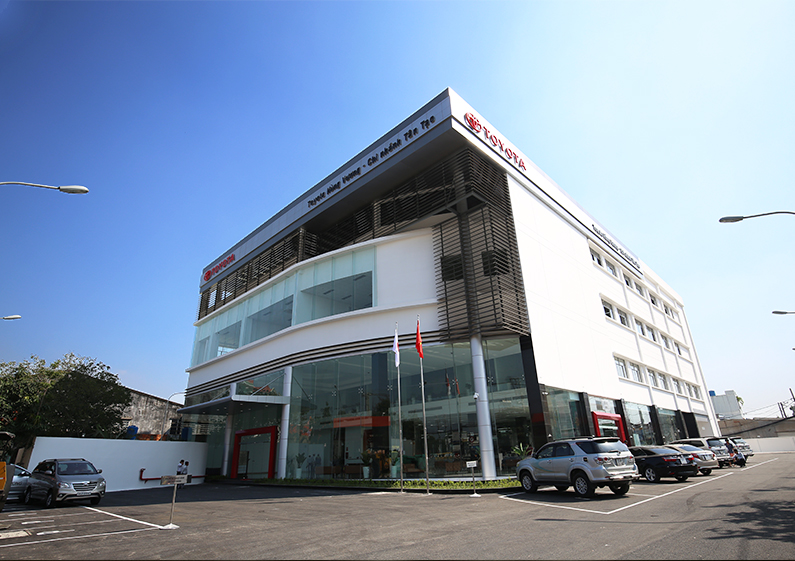 SHOWROOM VÀ TRUNG TÂM BẢO TRÌ TOYOTA